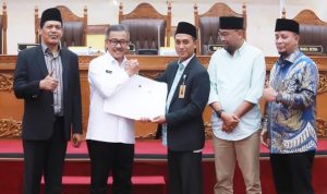 DPRD Batam Gelar Rapat Paripurna, Bahas Tiga Agenda Sekaligus