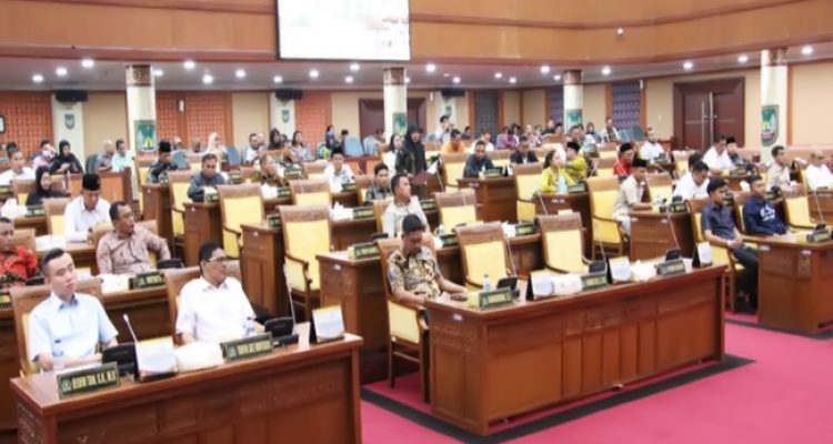 DPRD Batam Tetapkan Kamaluddin, Aweng, dan Yunus Muda Calon Pimpinan Dewan