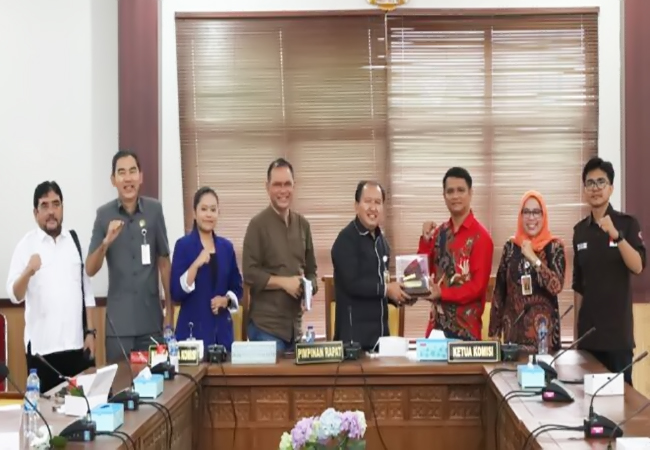 Komisi IV DPRD Batam Sambut Kunjungan Edukasi Mahasiswa Hukum UPB