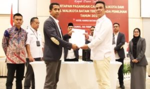 Wakil Ketua DPRD Hadiri Pleno KPU Penetapan Calon Walikota Terpilih, Amsakar Ajak Masyarakat Batam Bersatu